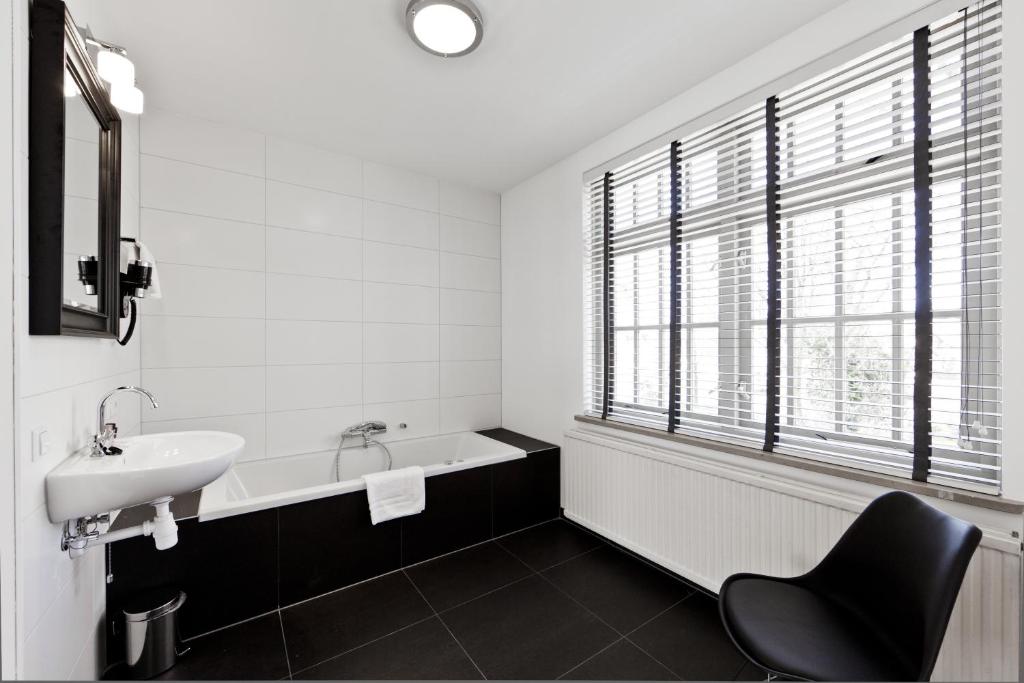 Сьюит (Полулюкс), College Hotel Alkmaar