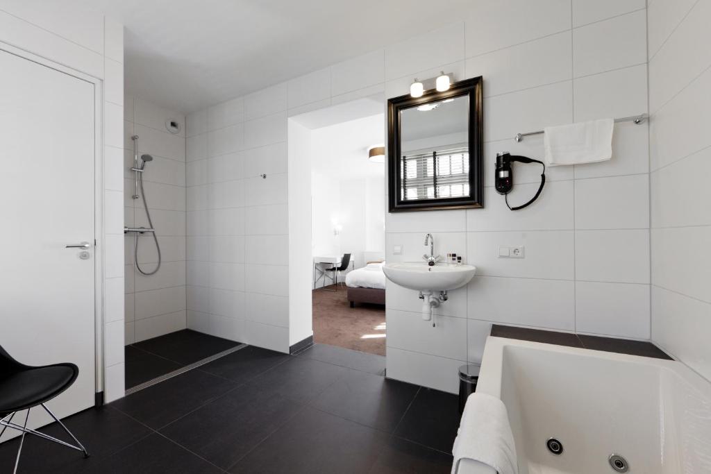 Сьюит (Полулюкс), College Hotel Alkmaar