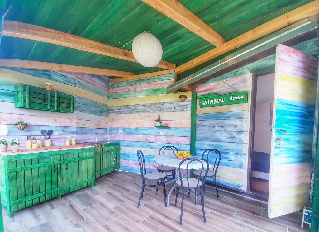 RAINBOW HOME photo 2