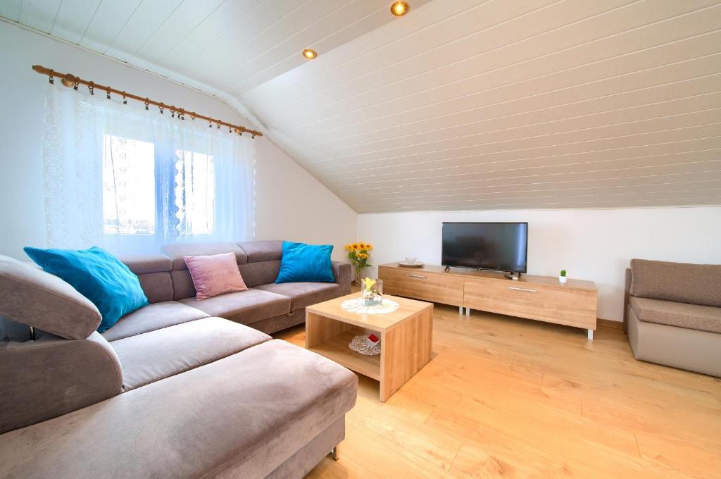 Apartment Mladen photo 1