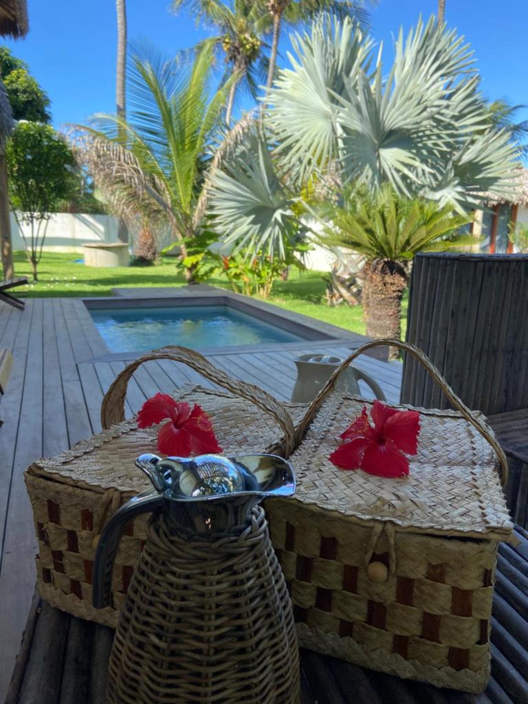 Tiki Pool's Bungalows photo 3