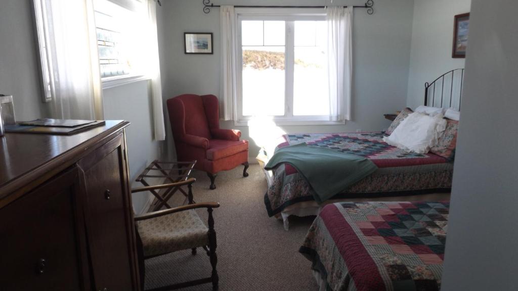 Johnson Shore Inn photo 2