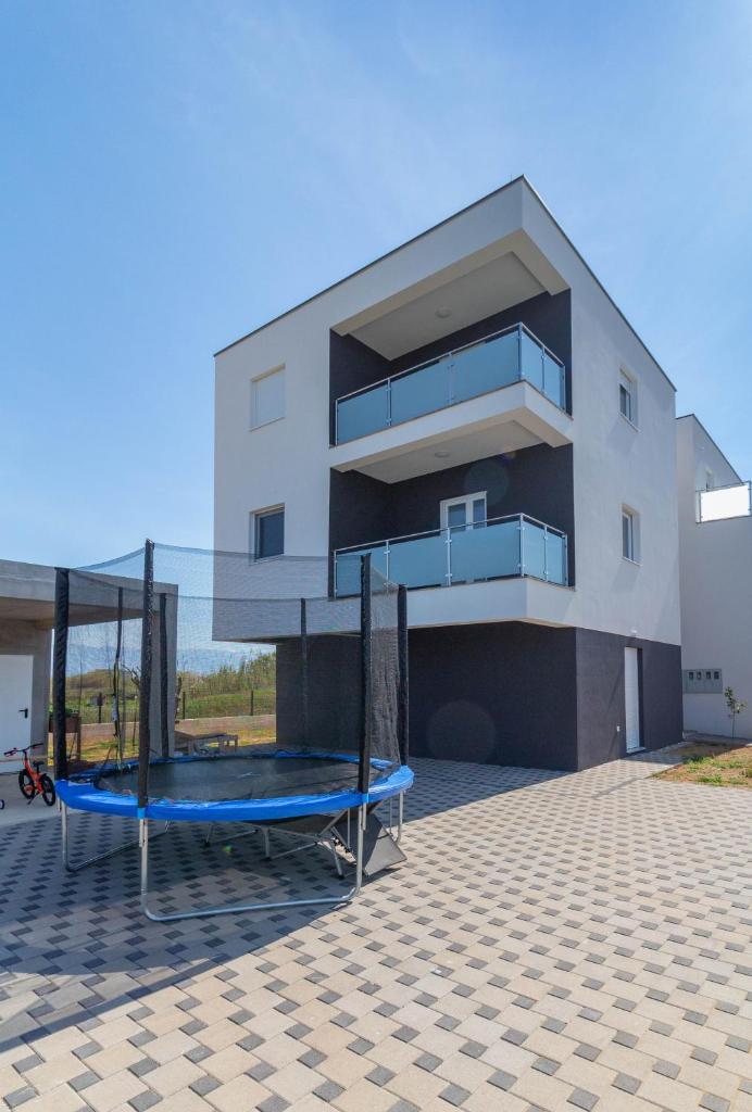 Apartments Martina near the beach photo 1