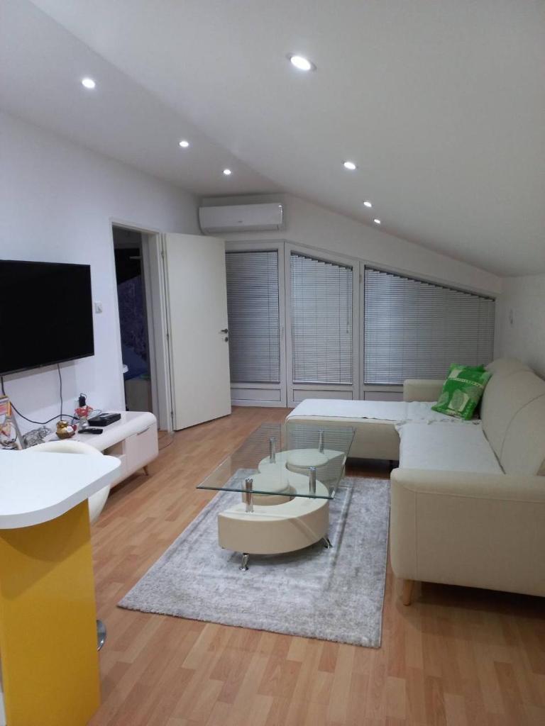 Vila Nastovski photo 1