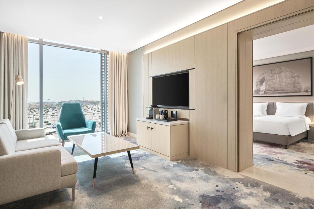Radisson Blu Hotel Riyadh International Convention and Exhibition Center - Tap to explore photos
