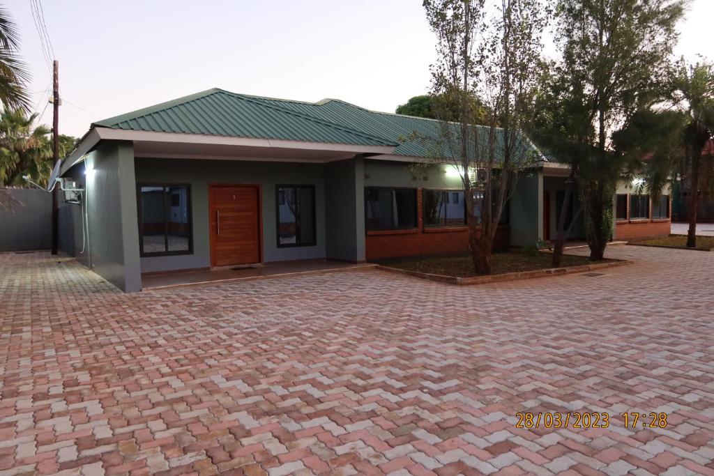 Lolani Apartments