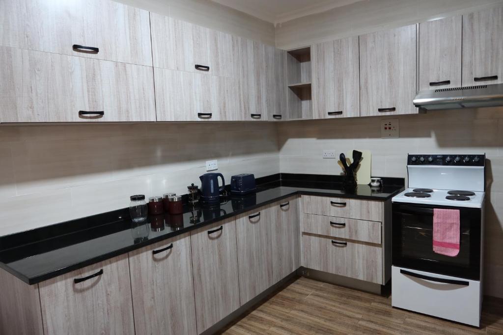Lolani Apartments photo 1