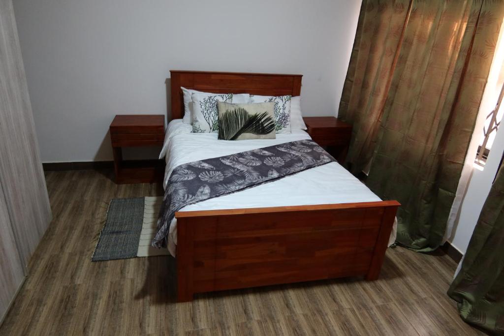 Lolani Apartments photo 2