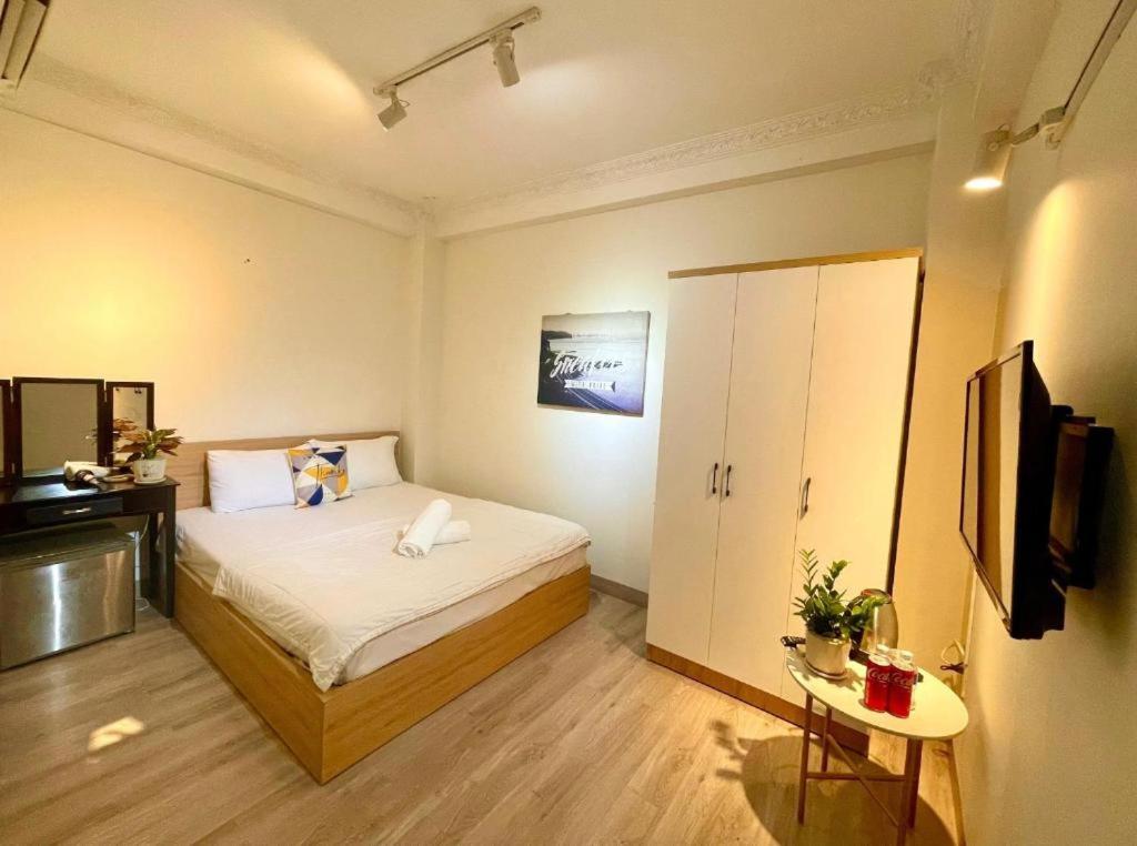 Bay Luxury - Anh Thien Sai Gon Central Hotel - District 1