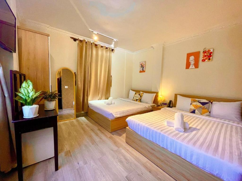 Bay Luxury - Anh Thien Sai Gon Central Hotel - District 1