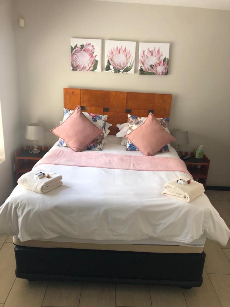 Riekert's Self-Catering Apartment photo 3