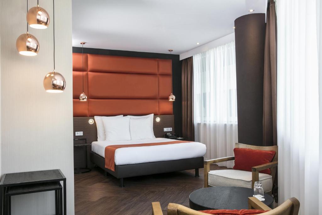 Holiday Inn Amsterdam - Arena Towers, an IHG Hotel photo 1
