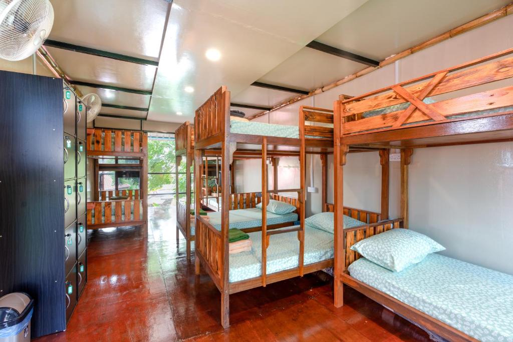 Bunga Hostel