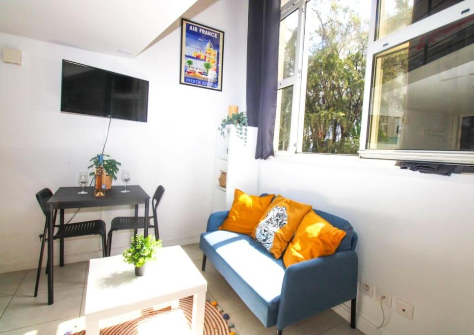 Villa Louisa YourHostHelper photo 2