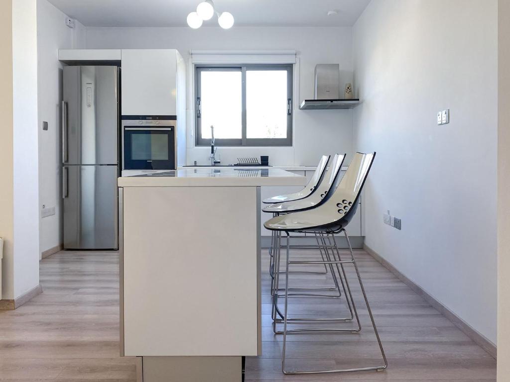 Phaedrus Living: City Flat Rafaella 6 photo 1