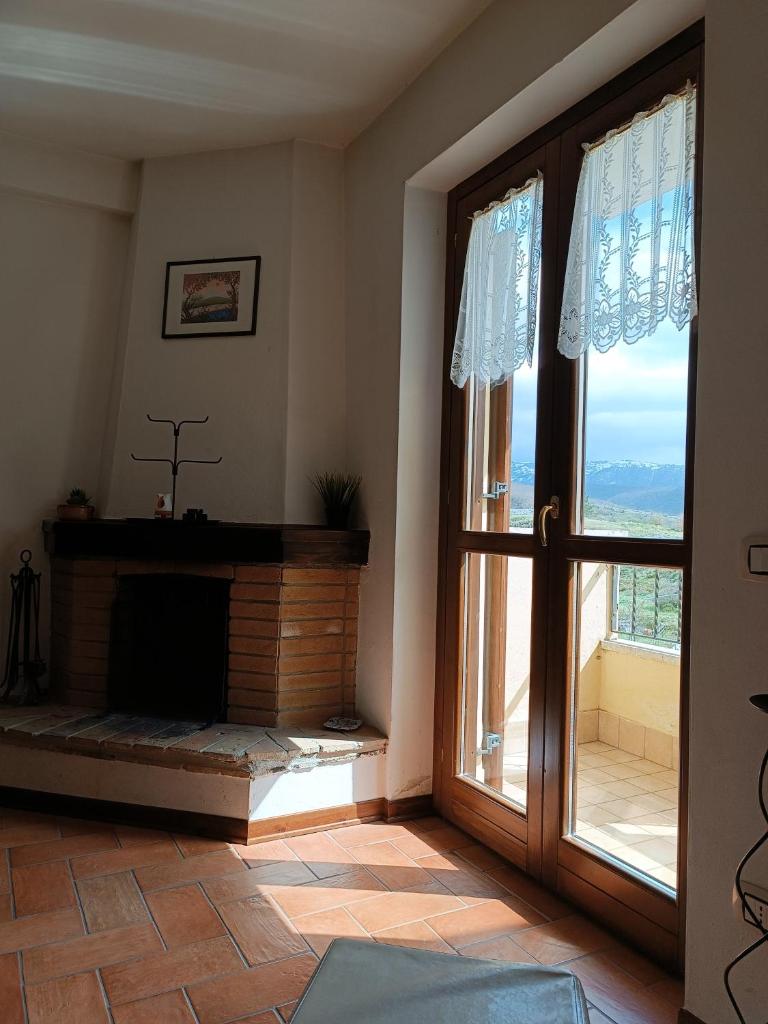 Vista Panoramica ALTOPIANO DELLE ROCCHE photo 2