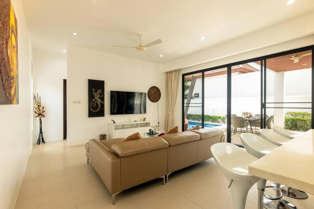 Oriental 3br private Pool Villa photo 2