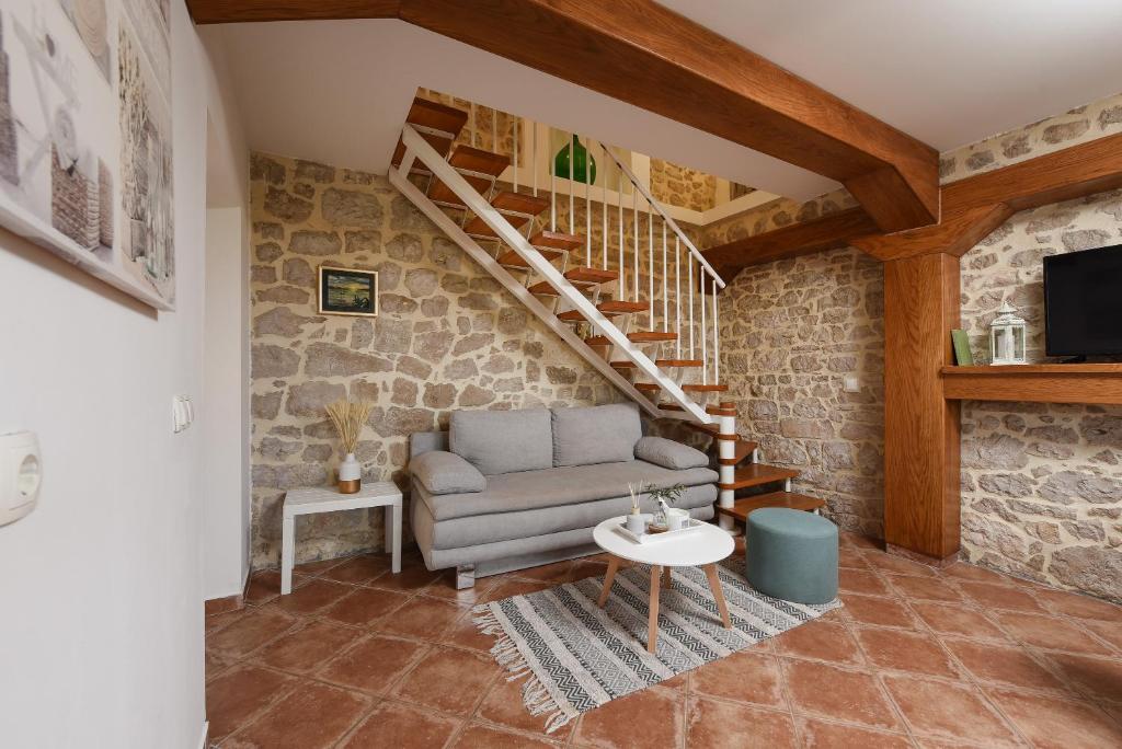 Villa Zaton photo 1