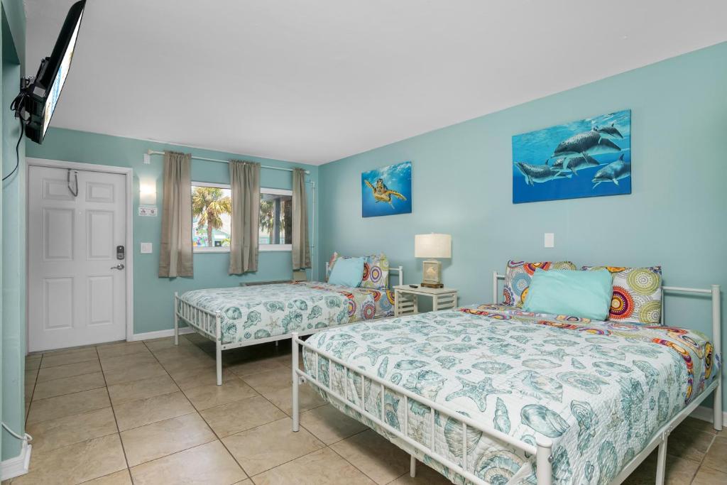 Latitude 26 Waterfront Resort and Marina photo 1