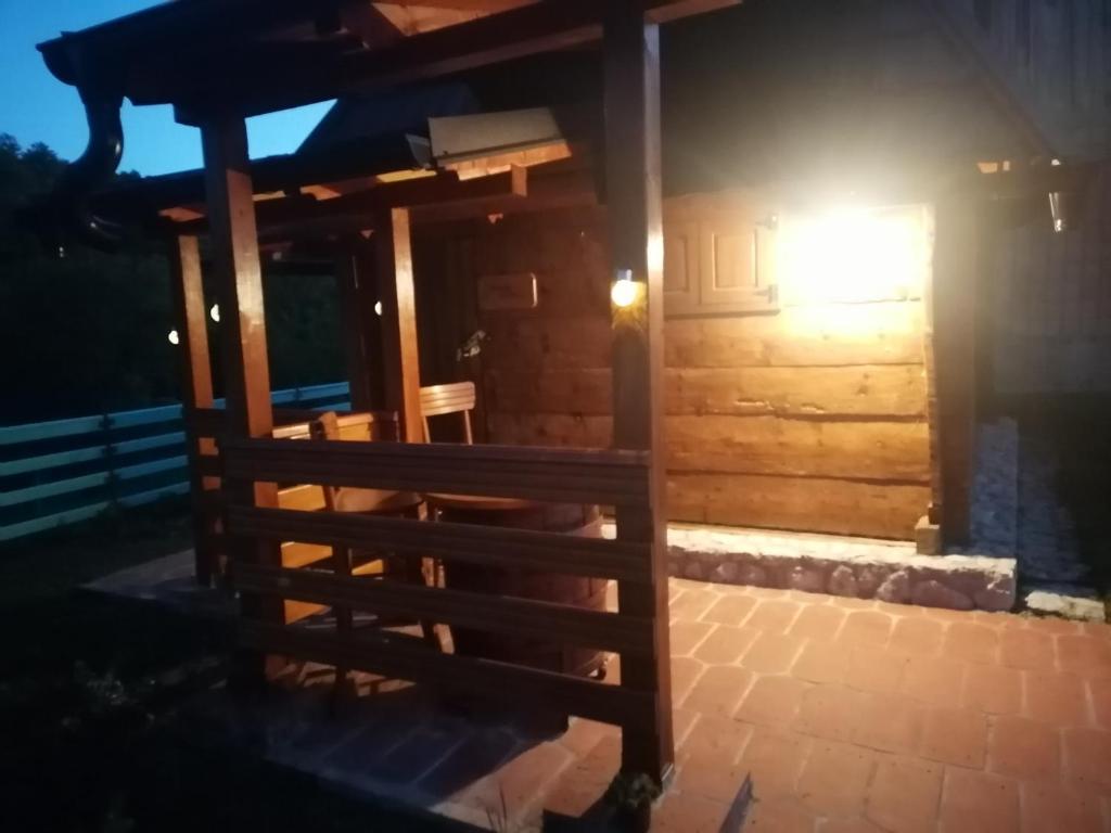 Kućica na Visu