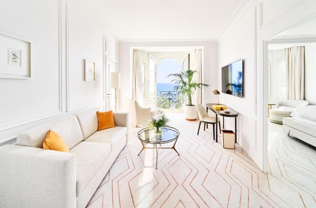 Carlton Cannes, a Regent Hotel photo 4