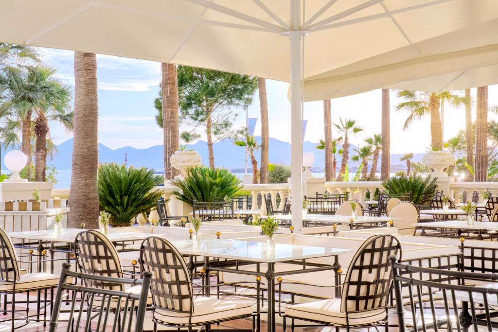 Carlton Cannes, a Regent Hotel photo 3