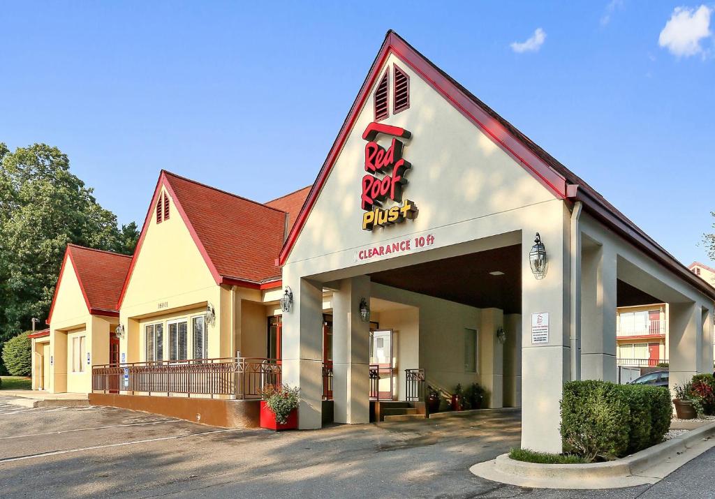 Red Roof Inn PLUS+ Washington DC - Rockville image