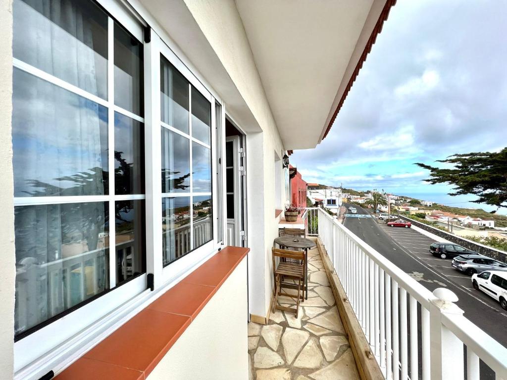 Apartmento con terraza, WiFi y vista preciosa en Valverde photo 3