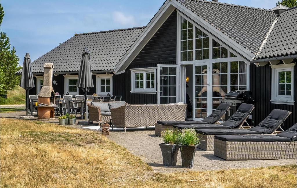 Amazing Home In Blvand With Sauna, Wifi And Indoor Swimming Pool photo 1