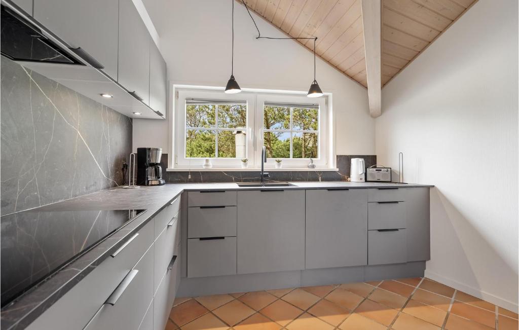 Amazing Home In Blvand With Sauna, Wifi And Indoor Swimming Pool photo 2