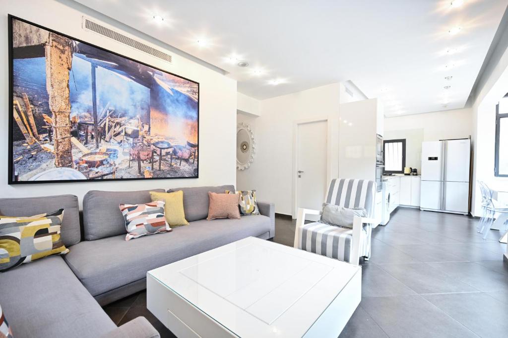 Spacious 3-BR with Terrace in Dizengoff photo 2