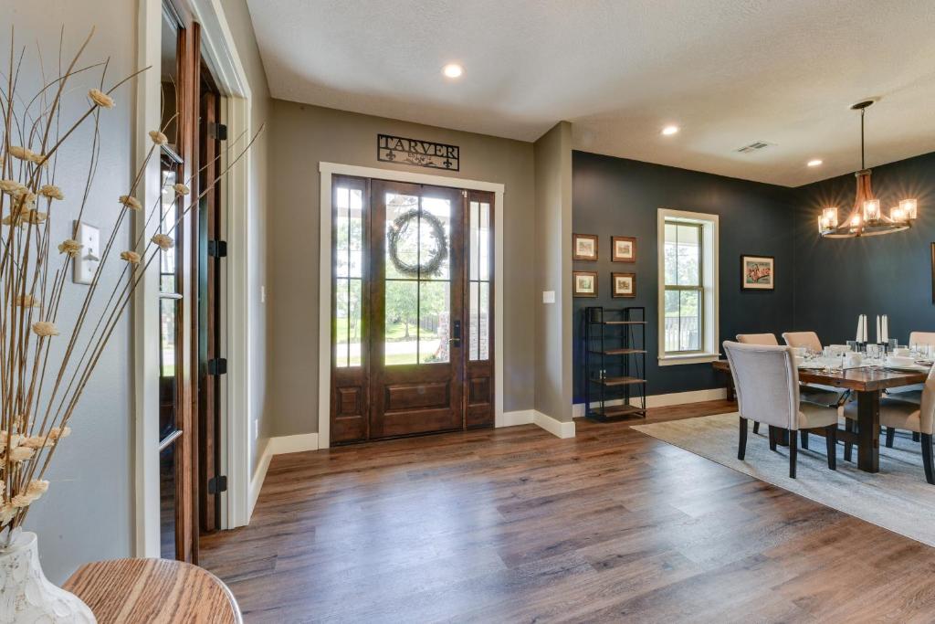 Spacious Lake Charles Craftsman - Pet Friendly! photo 3