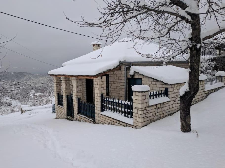 Traditional chalet in Ano Pedina, Zagori photo 3