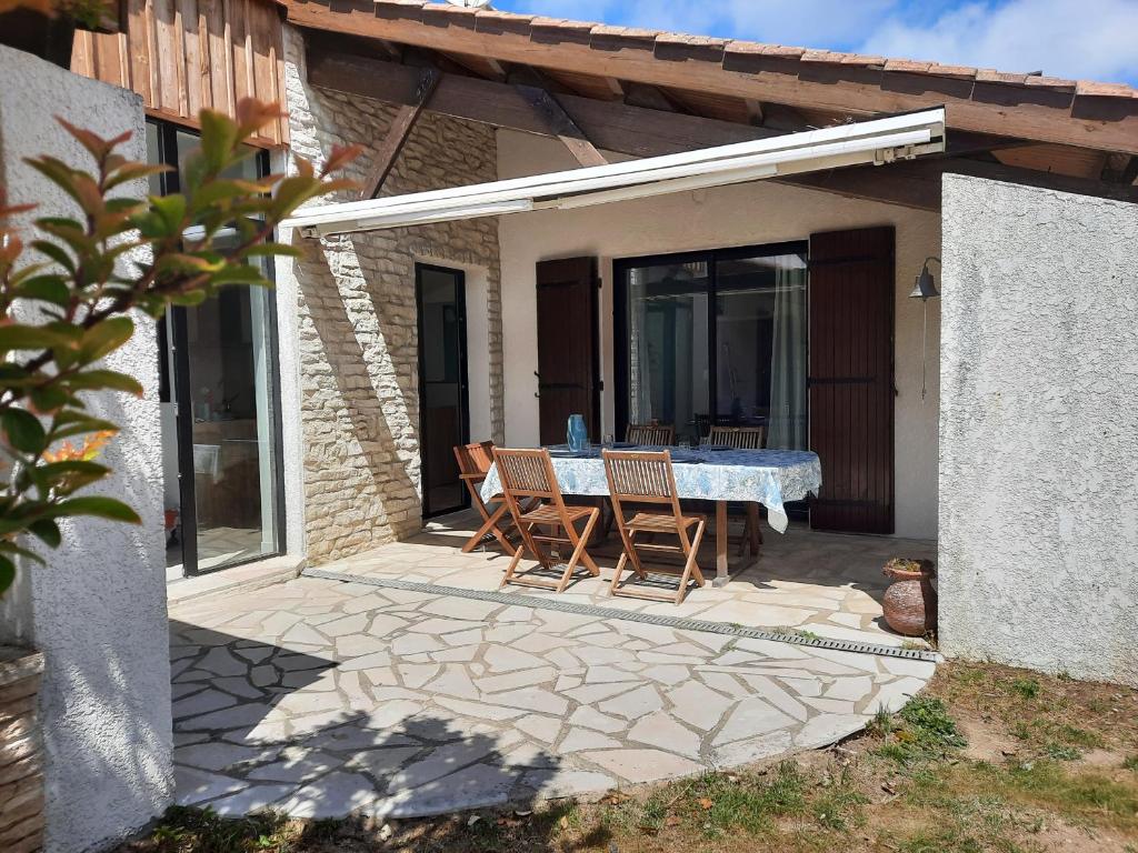 Les Amarres belle maison 1,5km de la plage photo 4