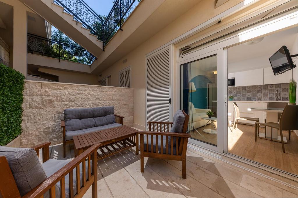 Serviced Family Suite by the sea, Mezaninе lеvеl photo 3
