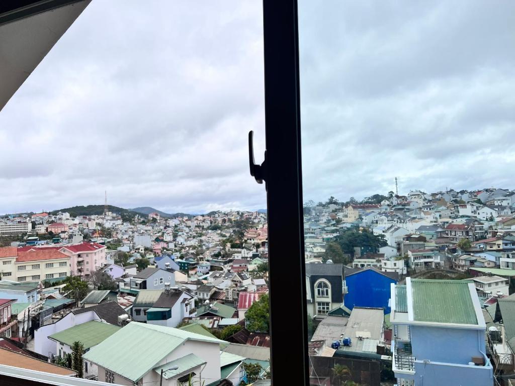 RAANANA ĐÀ LẠT