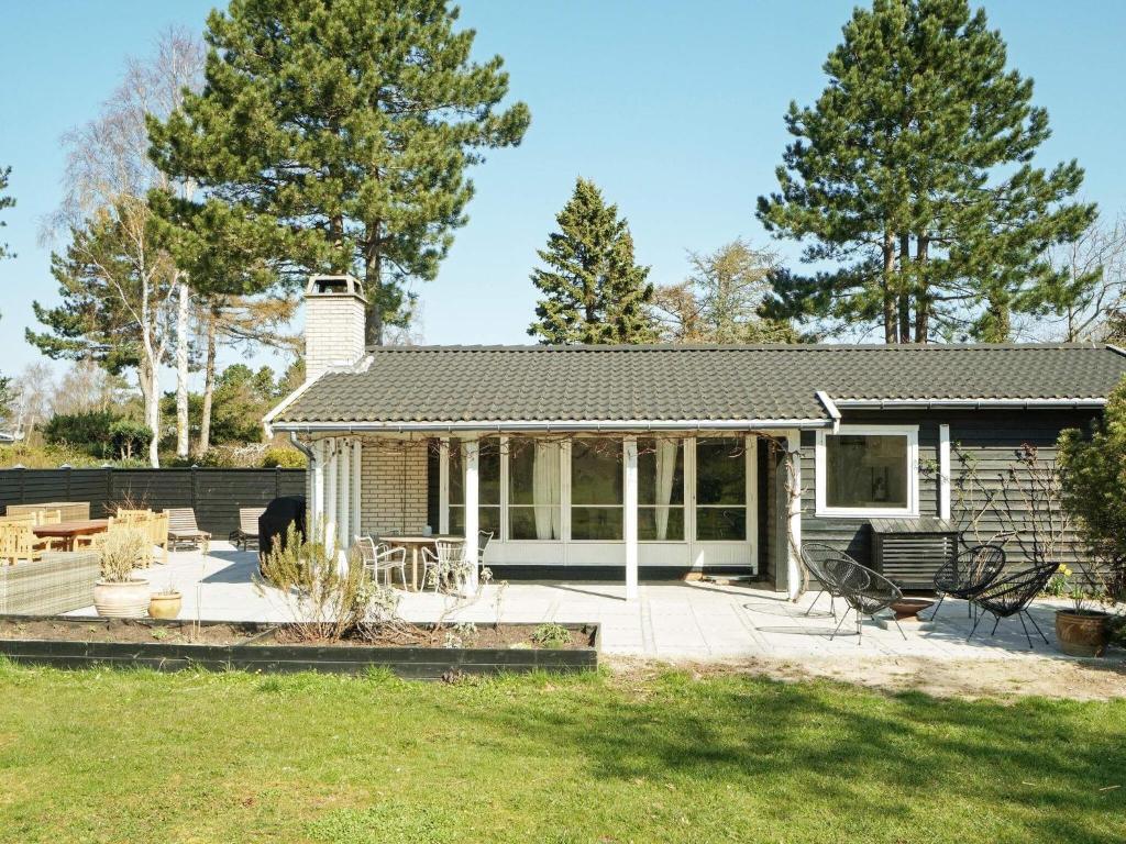 6 person holiday home in Tisvildeleje photo 1