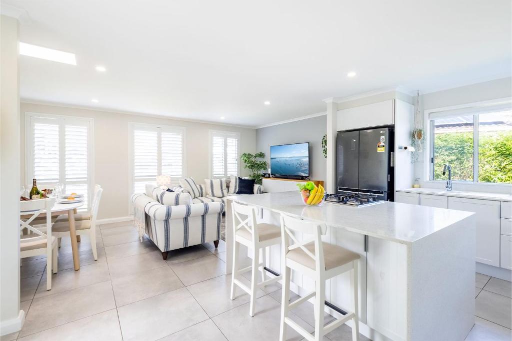 Seabreeze 18 Abel Place fantastic holiday house on the beach photo 4