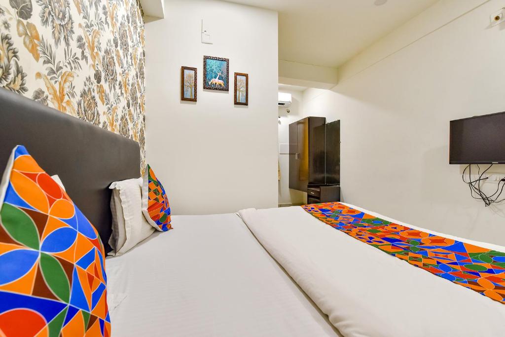 FabHotel Infinity photo 3