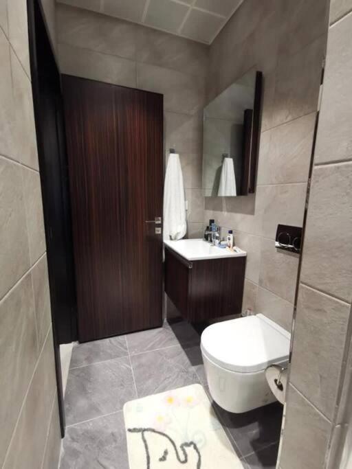 Intimate Studio Apartment - Mirage Residence photo 3