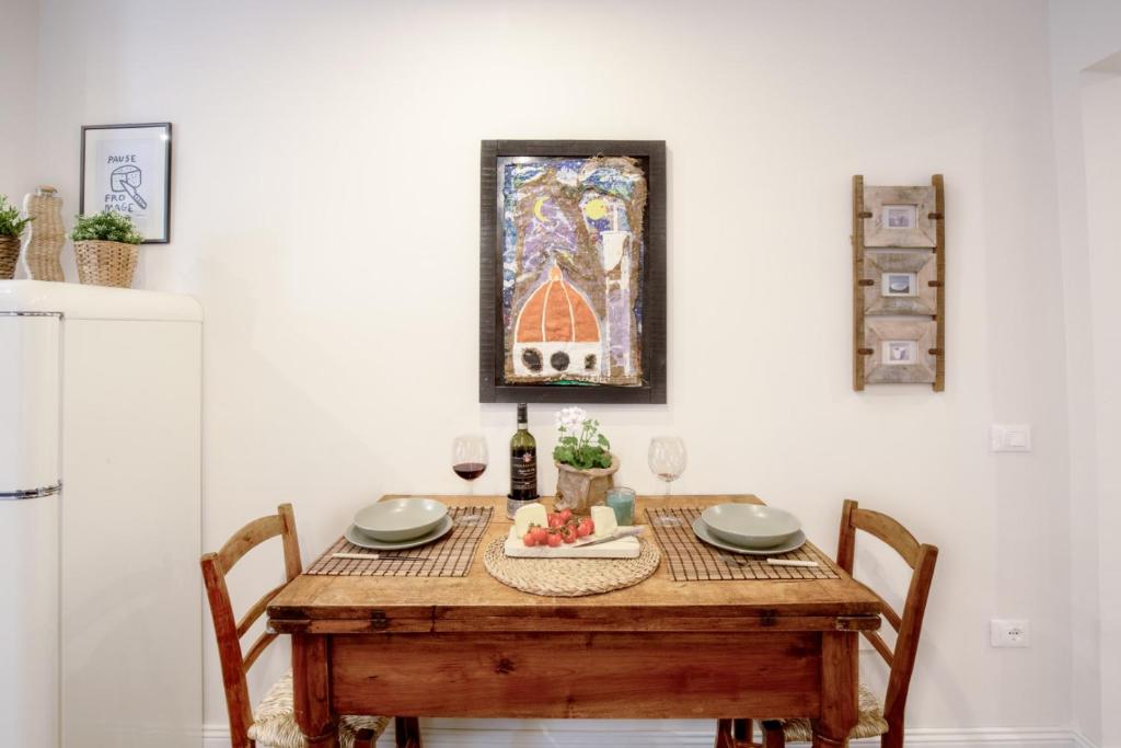 Centro storico - Leopoldo Apartment - Tap to explore photos