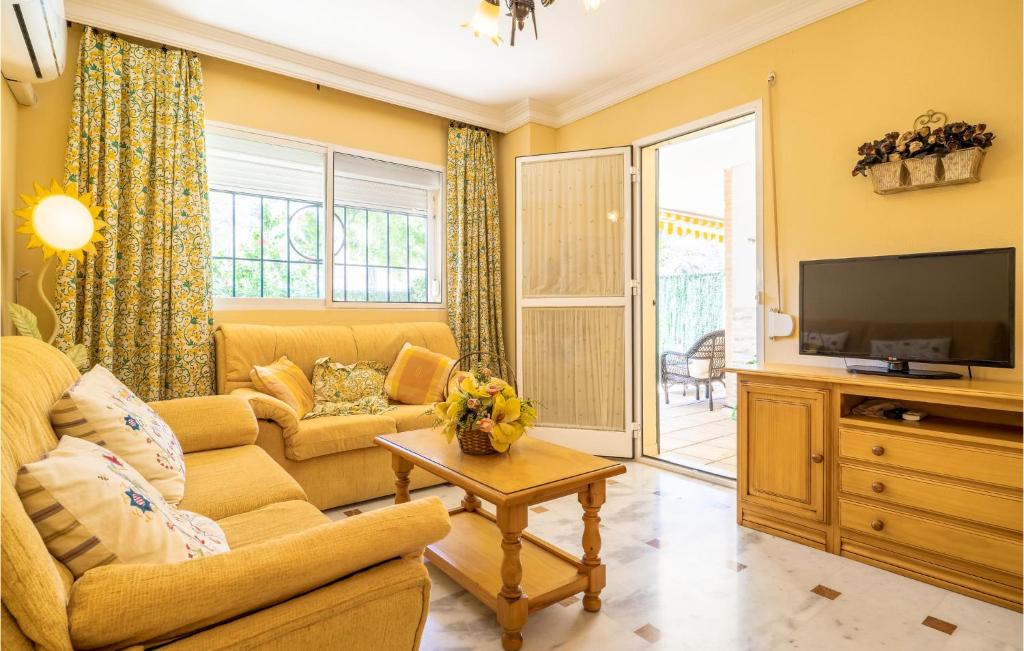 Stunning Apartment In La Cala Del Moral With Wifi And 3 Bedrooms