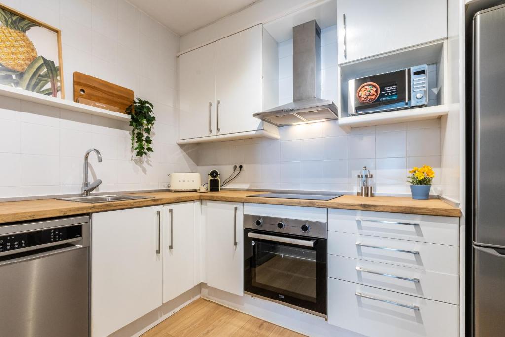 Exclusive Apartments Barcelona 4 personas Torrella photo 1