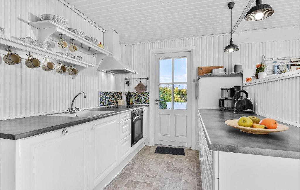 Amazing Home In Ebberup With 3 Bedrooms And Wifi photo 4