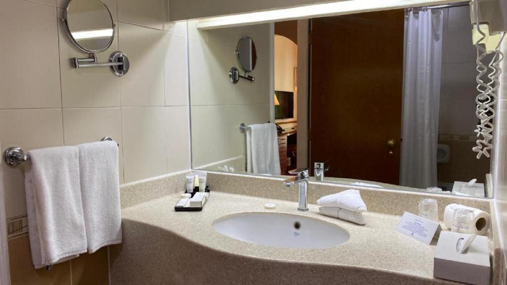 Golden Tulip Nizwa Hotel photo 1