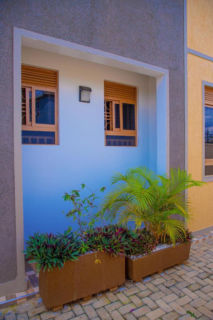 J & A VILLAS photo 2