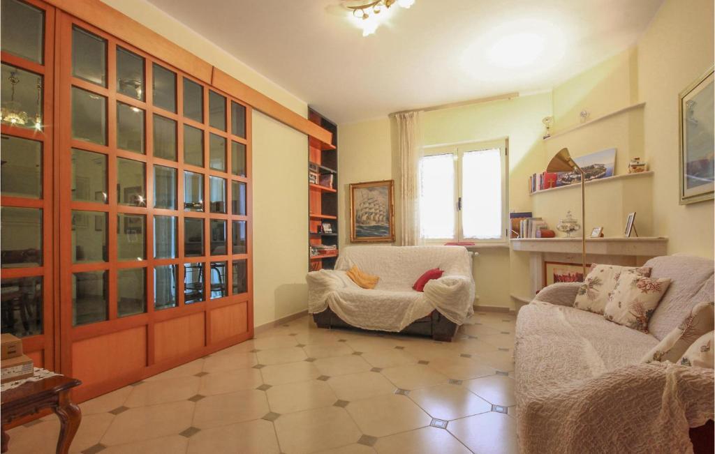Nice Apartment In Agropoli With Wifi And 2 Bedrooms photo 1