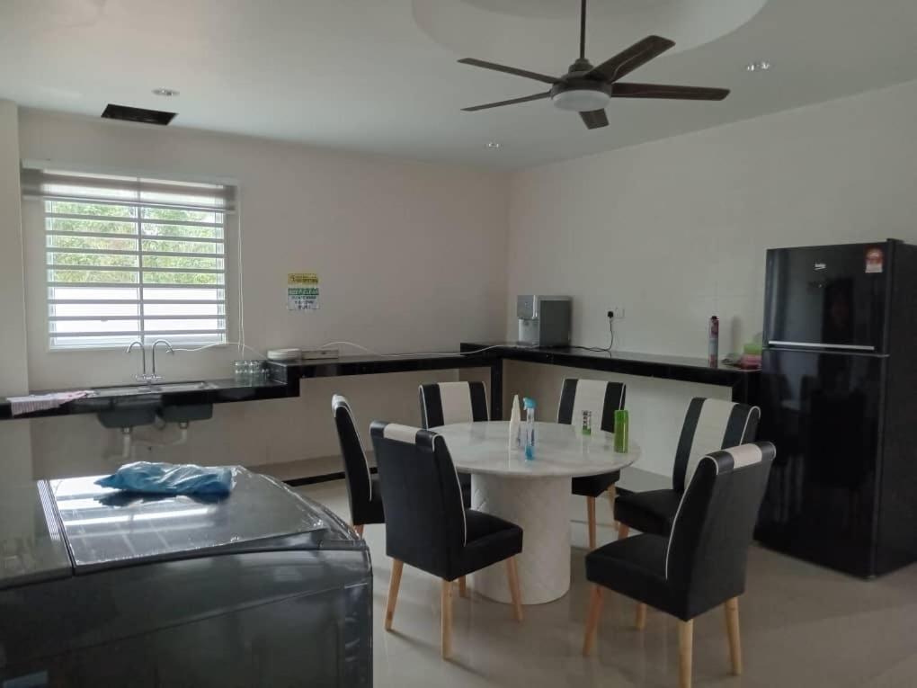EMERALD VILLA HOMESTAY DUNGUN photo 4