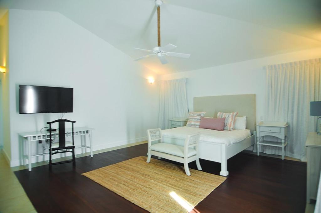 Six Bedrooms Luxury Disco Room Villa photo 4