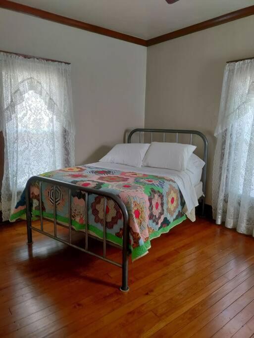 Historical Home photo 2